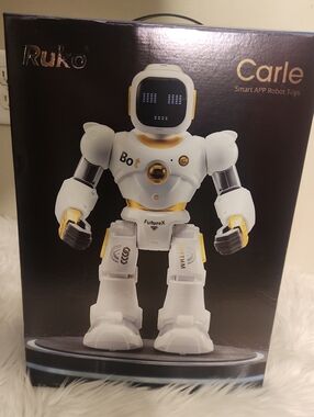 Ruko NIB carle The Robot. Voice Comand Smart App Robot